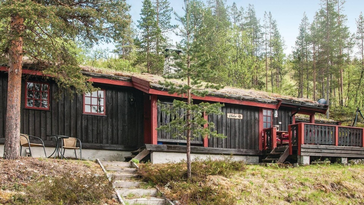 Akrestrømmen House | Awesome home in Rendalen with kitchen