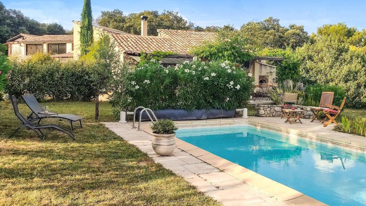 Roussas House | Awesome home in Roussas with kitchen