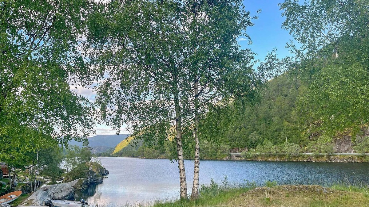 Sævareid House | Awesome home in Sævareid with lake view