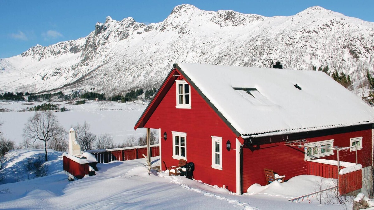 Svolvaer House | Awesome home in Svolvær with WiFi