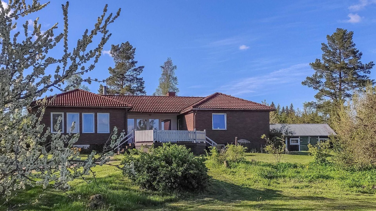 Tranas Municipality House | Awesome home in Tranås with WiFi