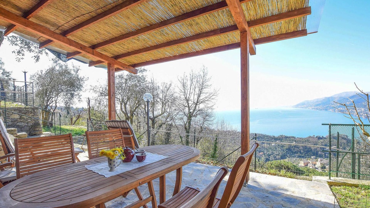 Camogli House | Awesome home in Ruta di Camogli -GE-
