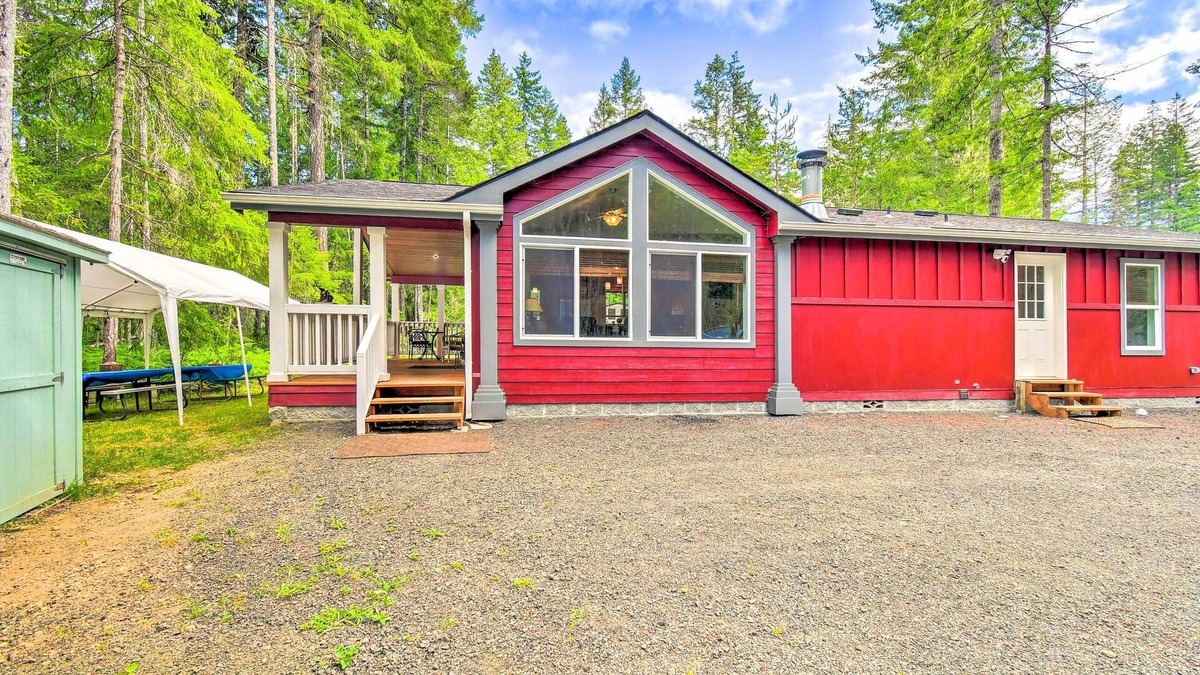 Hoodsport Cabin | Awesome Hoodsport Cabin - Nearby Hiking Areas