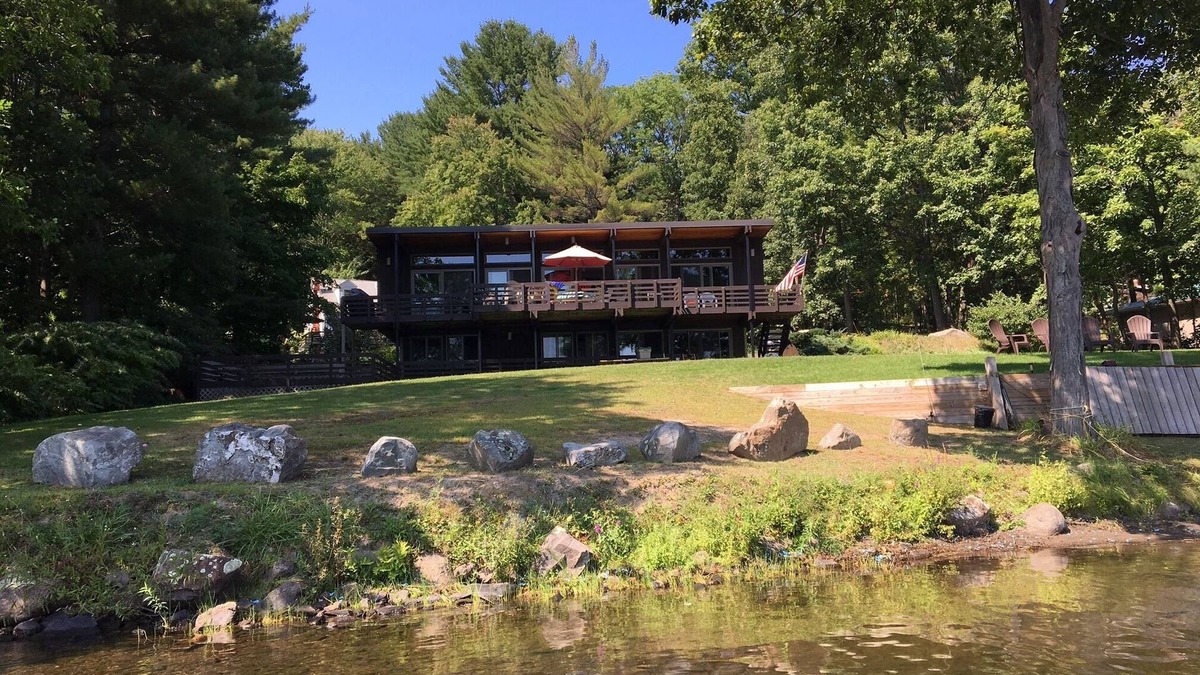 Averill Park House | Awesome Lake House On Glass Lake In Averill Park, NY
