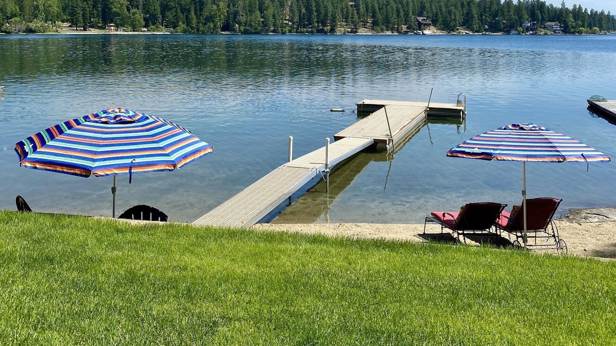 Diamond Lake House | Awesome Lakefront Cabin on Gorgeous Diamond Lake