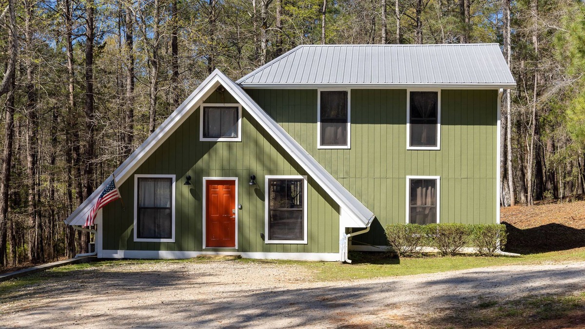 LaGrange Cabin | Awesome Lakefront House on West Point Lake in LaGrange, Ga