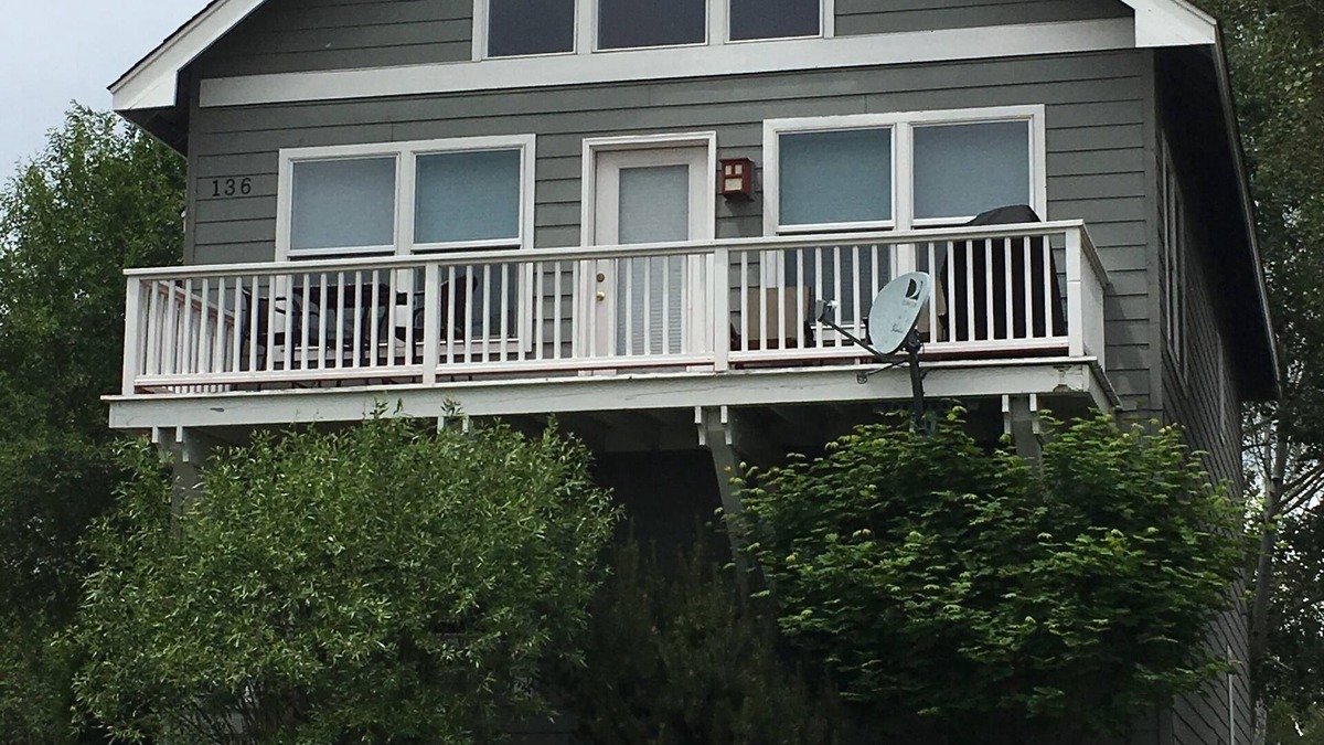 Bend House | Awesome location! Next to river, close to downtown. Walk everywhere!