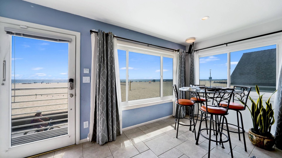 Hermosa Beach Condo | Awesome ON THE STRAND Hermosa Property. Stay at the last home before Hawaii