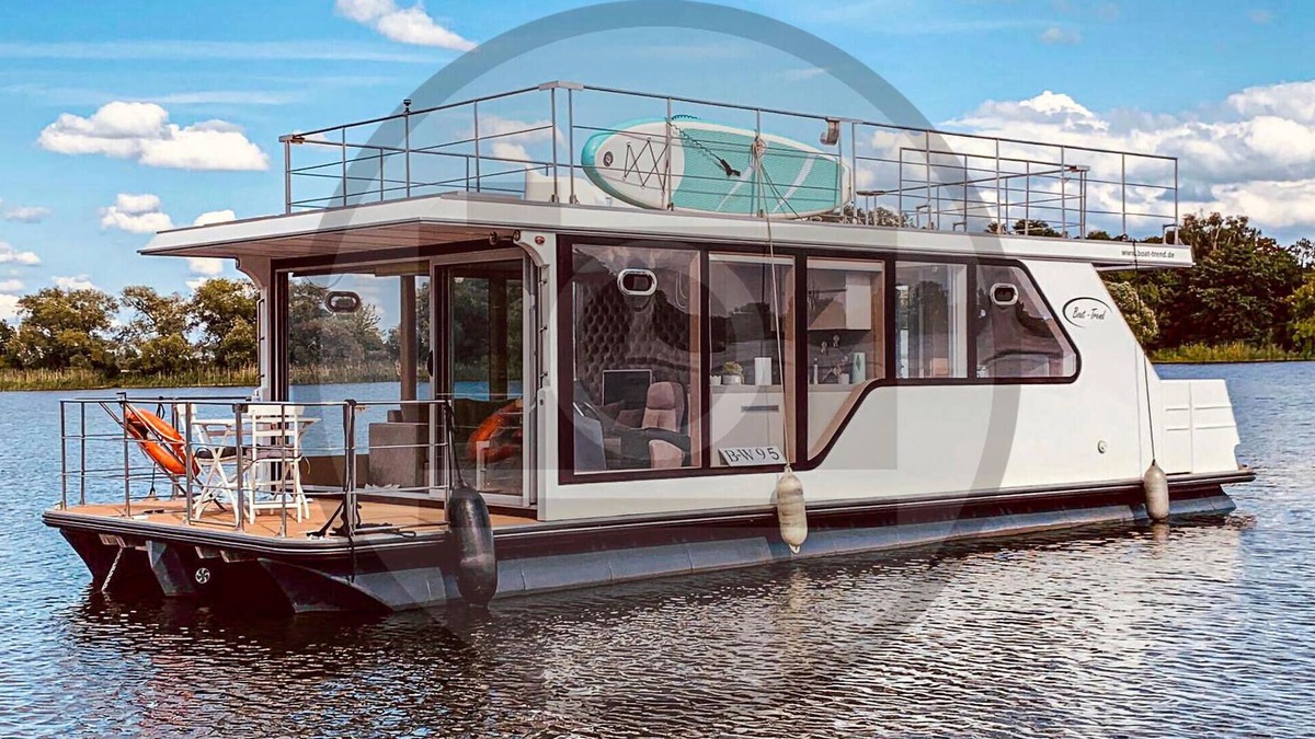 Havelsee Boat Rental | Awesome ship in Neuruppin with kitchen