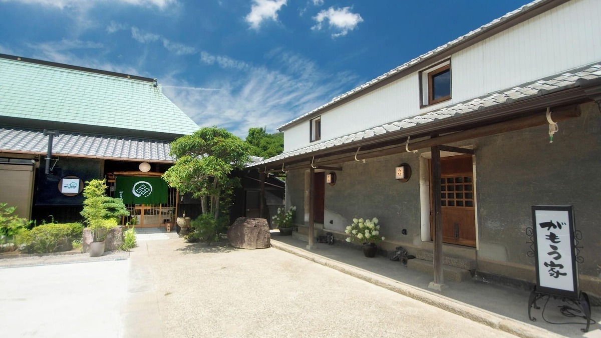 Sakaide Hotel | Ayaori Twostory room with revolving ninja door nonsmoking/Sakaide Kagawa