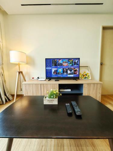 Bukit Baru Apartment | Ayer Keroh D153A 6-8 pax Comfort Stay - GXHomes