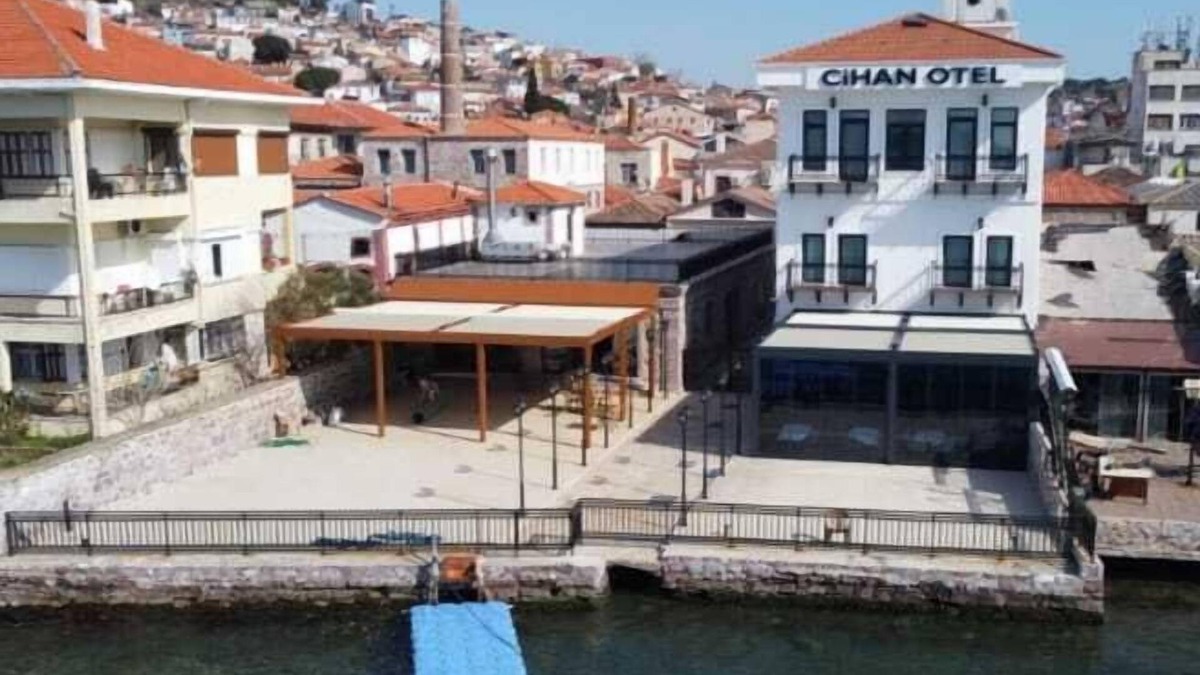 Ayvalik City Center Hotel | Ayvalık Cihan Otel