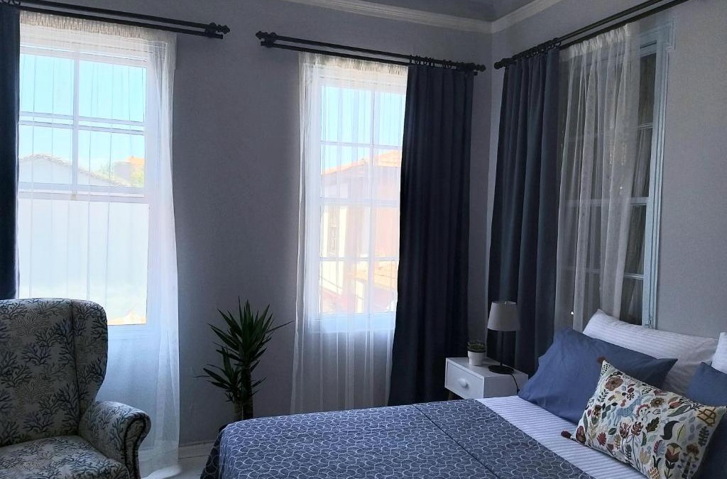 Ayvalik City Center House | Ayvalık merkezde eski taş rumevi