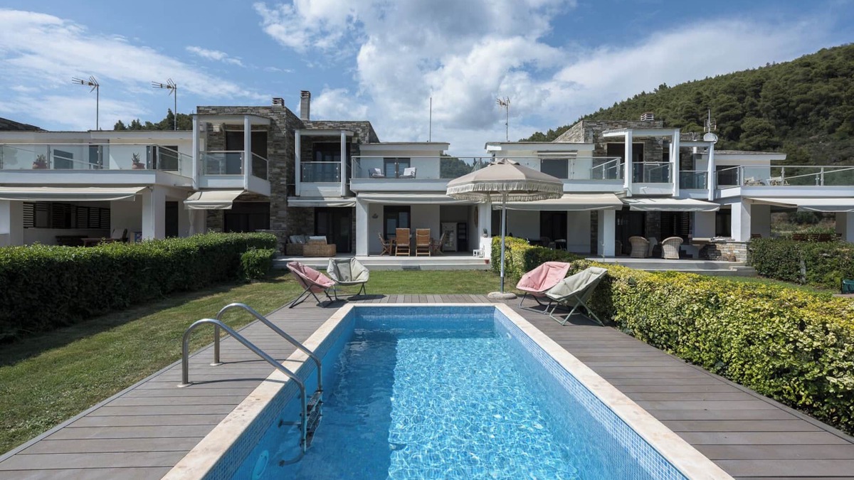 Sithonia Villa | Azapiko Meggy Beachfront Villa by Luxlikehome