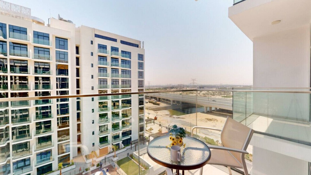 Nad Al Sheba Apartment | Azizi Riviera 47 - Comfortable Studio in Meydan