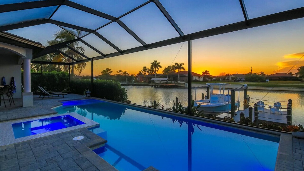 Pelican House | Azure Escape| 3/3 Canal Front Pool Home With A Spa