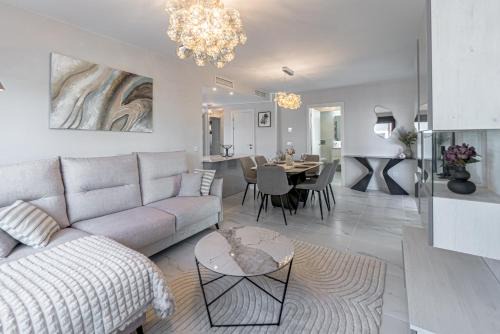 Orihuela Costa Apartment | Azure Libra Apartment Flamenca Village