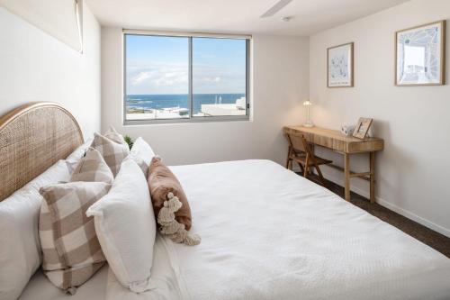 Kings Beach Apartment | Azure Oceanside Apartment at Kings Beach