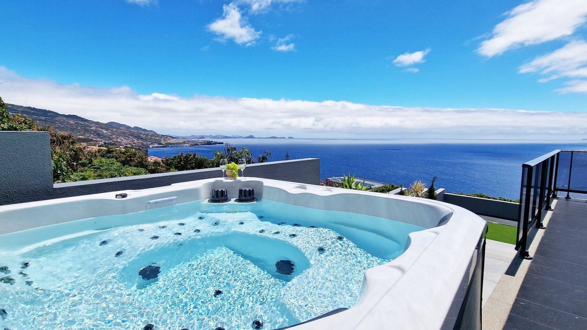 Gaula House | Azure Serenity by LovelyStay