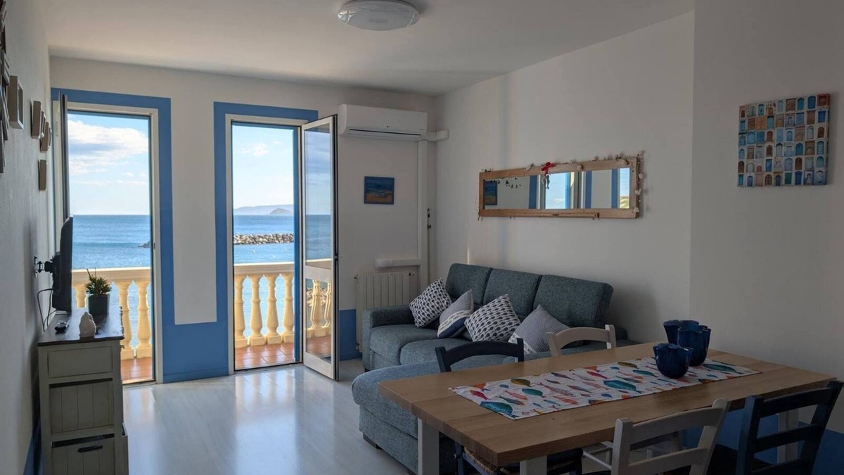 Piombino Apartment | Azzurra Salivoli in Piombino , Toscana