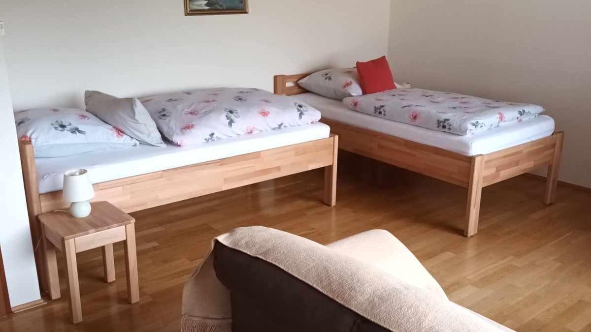 Buches Apartment | Büdingen 1-room apartment bright and suitable for allergy sufferers