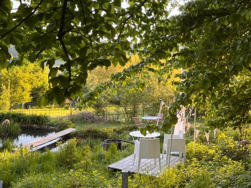 Osterfingen Bed & Breakfast | B&B Bad Tiefenau, HAUS AN DER QUELLE