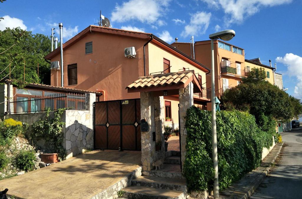 Bisacquino Bed & Breakfast | B&B BENJAMAS