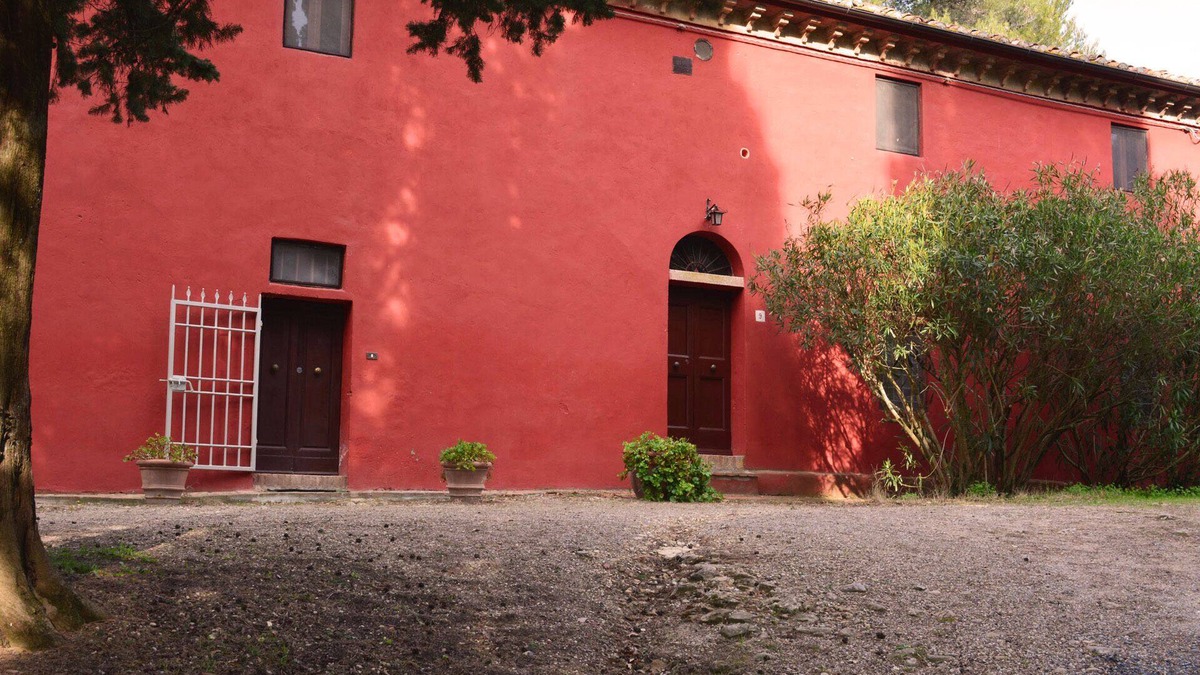 Lorenzana Bed & Breakfast | B&B Casa Divina PISA - TUSCANY - NATURE YOGA Plant based - ROOM LETIZIA