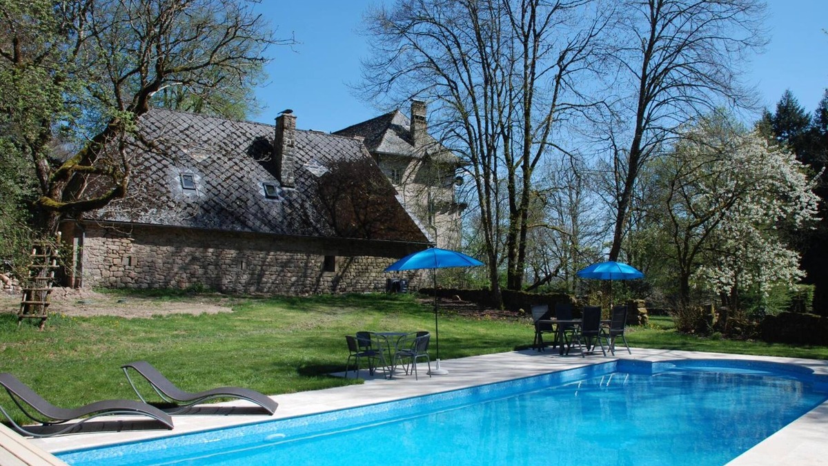 Saint-Julien-aux-Bois Bed & Breakfast | B&B Chateau Le Bois