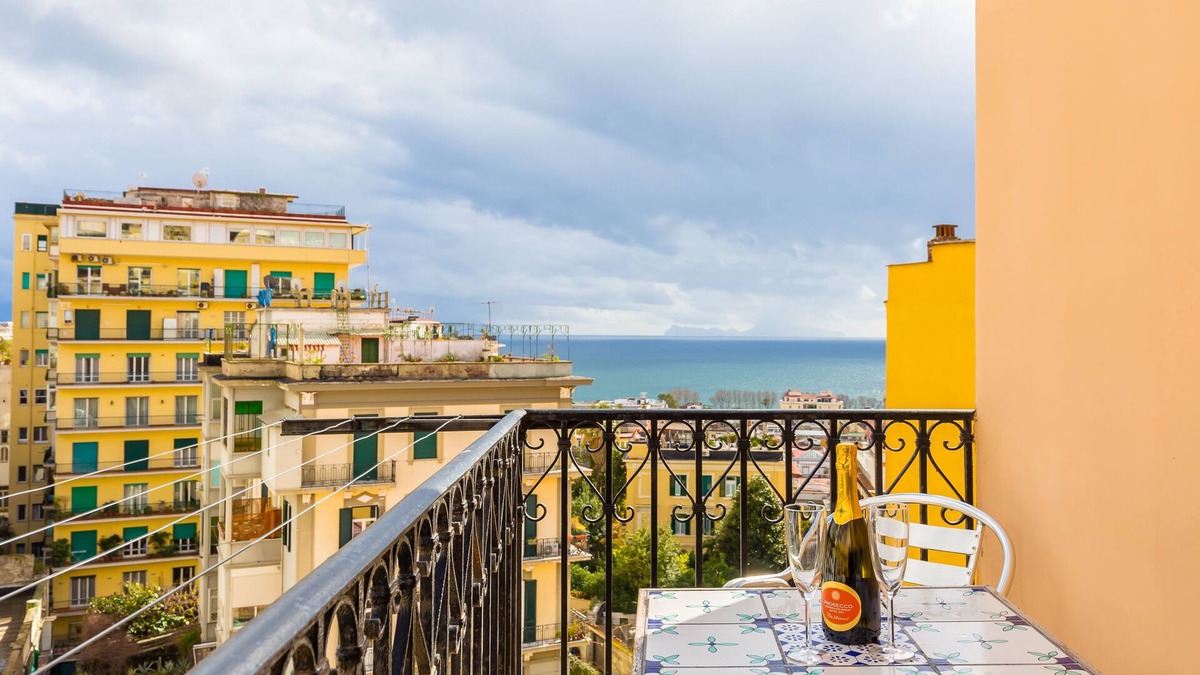 Vittorio Emanuele Bed & Breakfast | B&B Civico 33 - Parthenope Qdpl