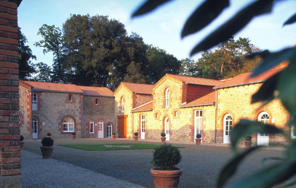 Bournezeau Bed & Breakfast | B&B Domaine de La Corbe