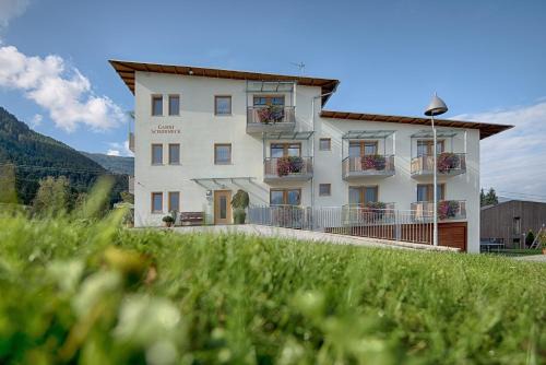 Riscone Bed & Breakfast | B&B Garni Schorneck