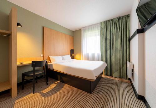 Calais Hotel | B&B HOTEL Calais Centre St Pierre