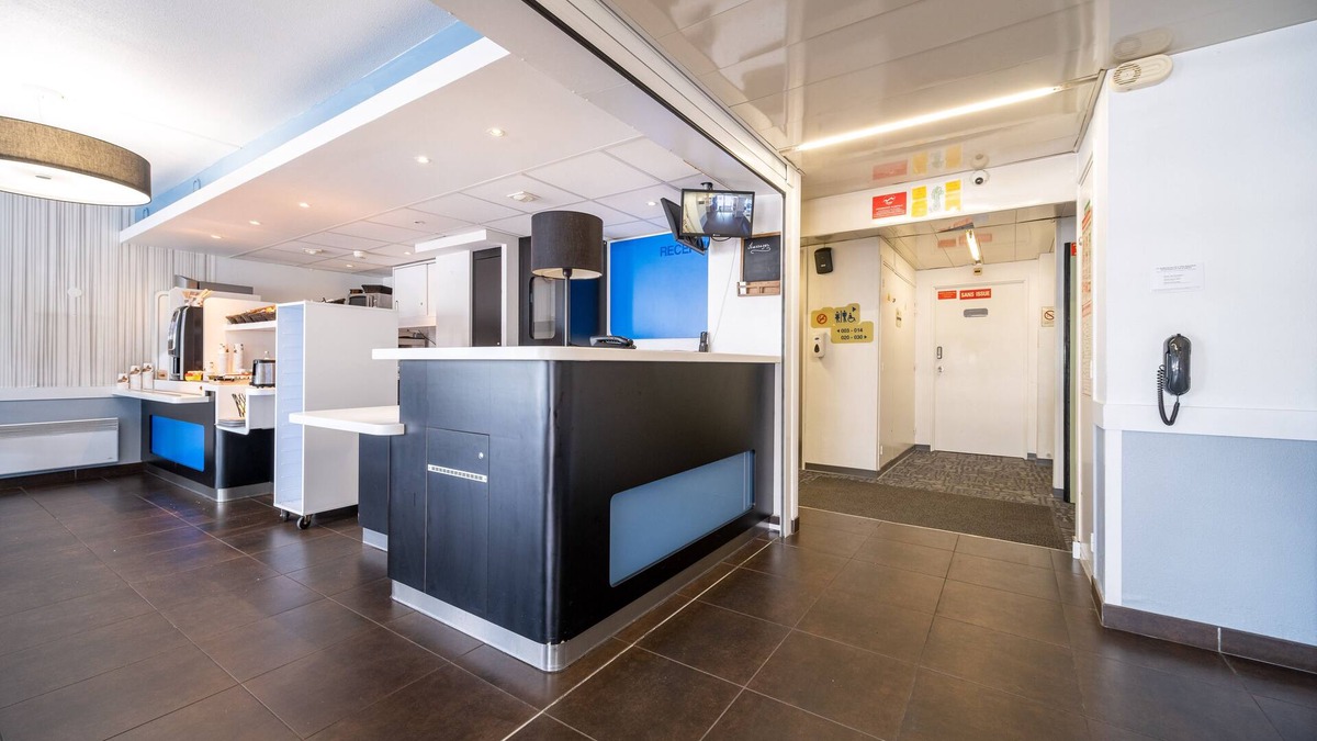 Calais Frethun Hotel | B&B HOTEL Calais Terminal Cité de l'Europe 2 étoiles