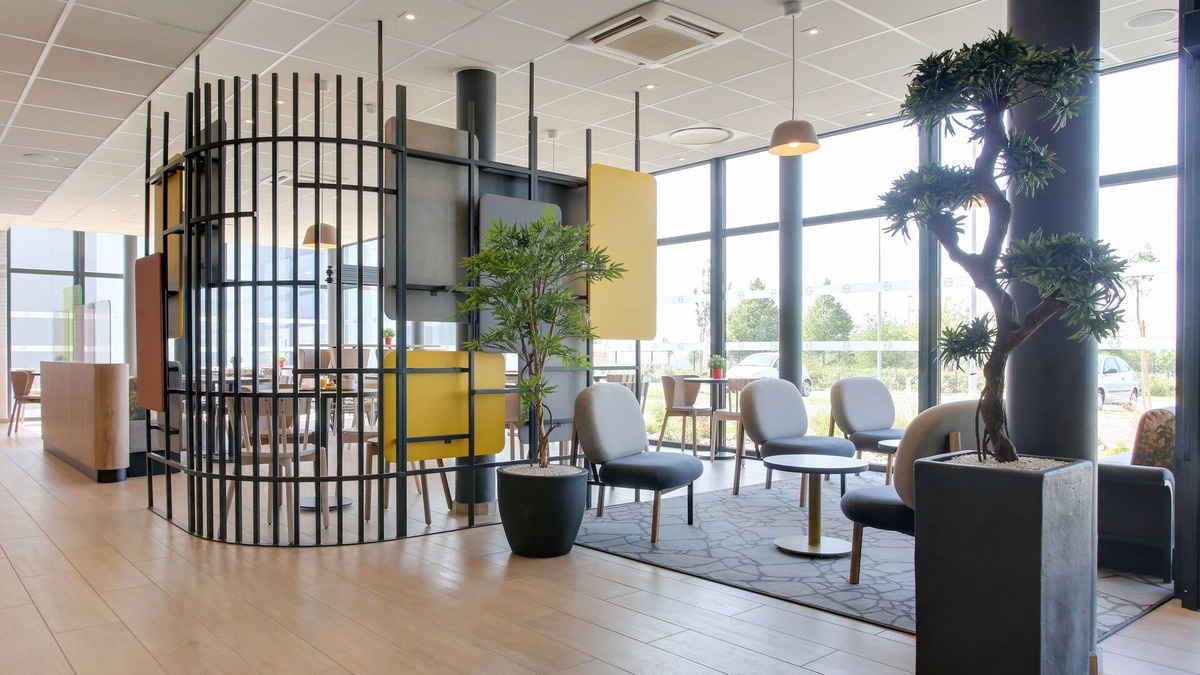 Reims Hotel | B&B HOTEL Reims Croix Blandin
