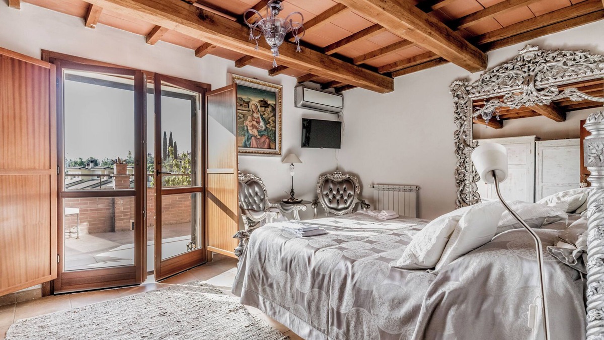 Riano Bed & Breakfast | B&B La Candelora on the outskirts of Rome. Swimming pool, reception, relaxation, nature