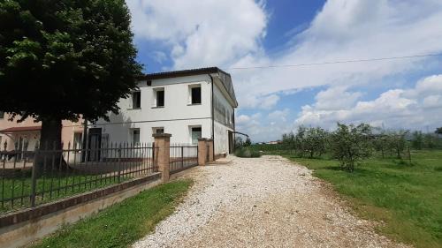 Cologna Veneta Bed & Breakfast | B&B La Cascina
