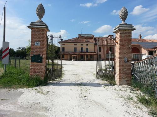 Castelvetro Piacentino Bed & Breakfast | B&B La Viola