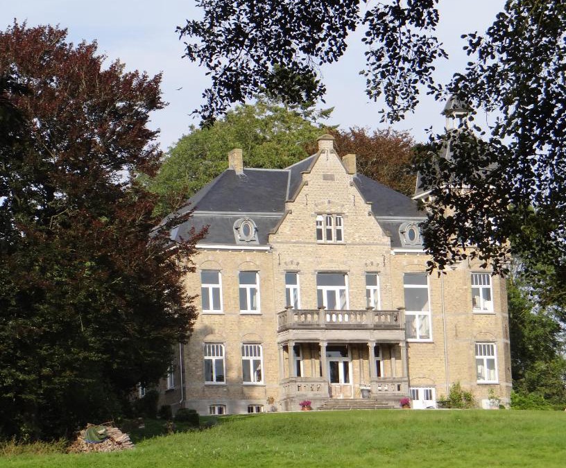 Loker Bed & Breakfast | B&B Le Manoir de la Douve