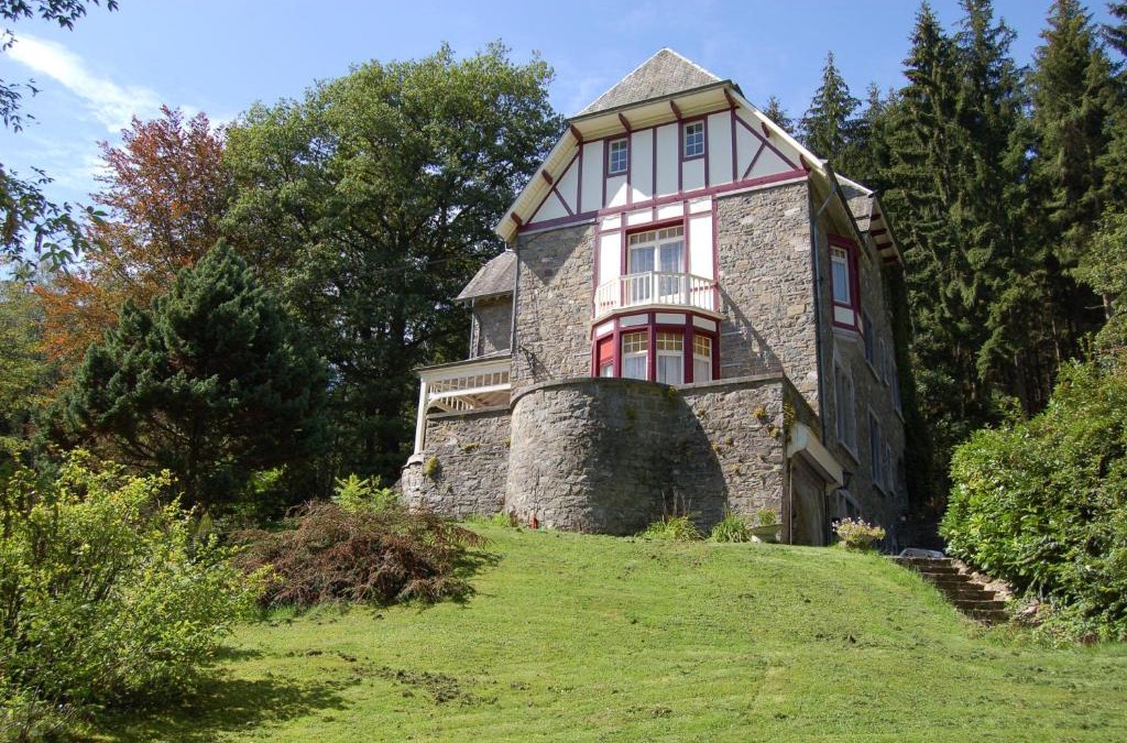 Lorcy Bed & Breakfast | B&B Les Genêts