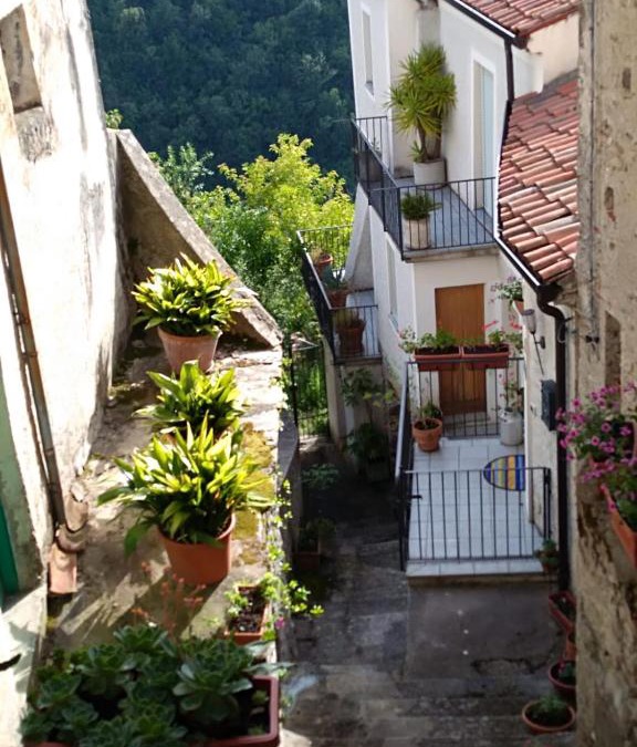Rivello Bed & Breakfast | B&B Lo Straniero