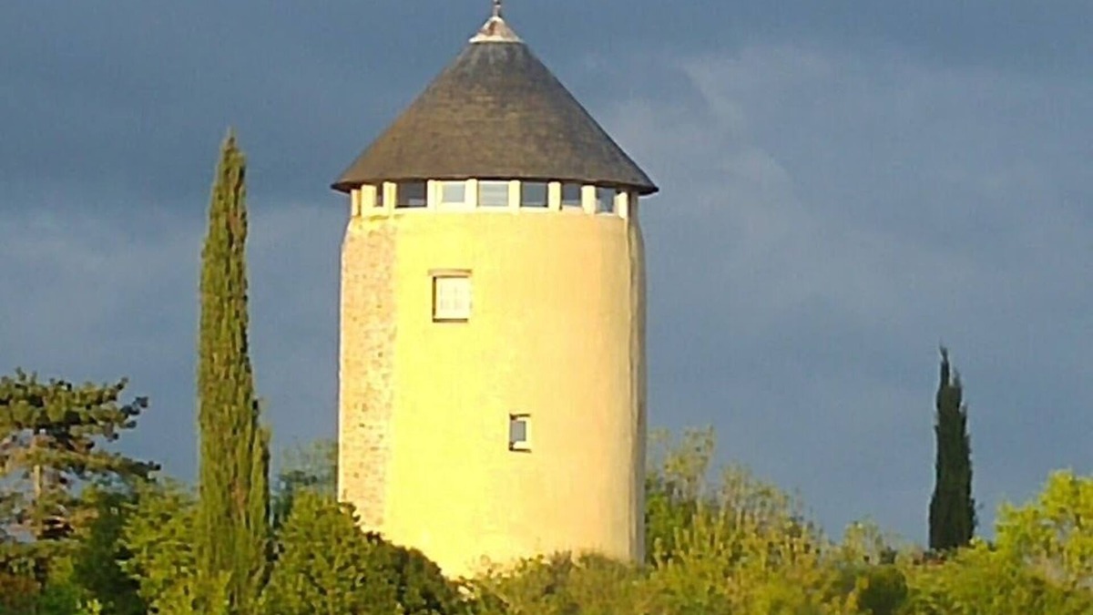 Rochefort-sur-Loire Bed & Breakfast | b&b : old tower with panoramic view over Loirevalley & vineyards (2 personnes)