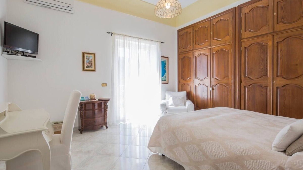 Montepertuso House | B&B Positano With Breathtaking View of The Amalfi Coast