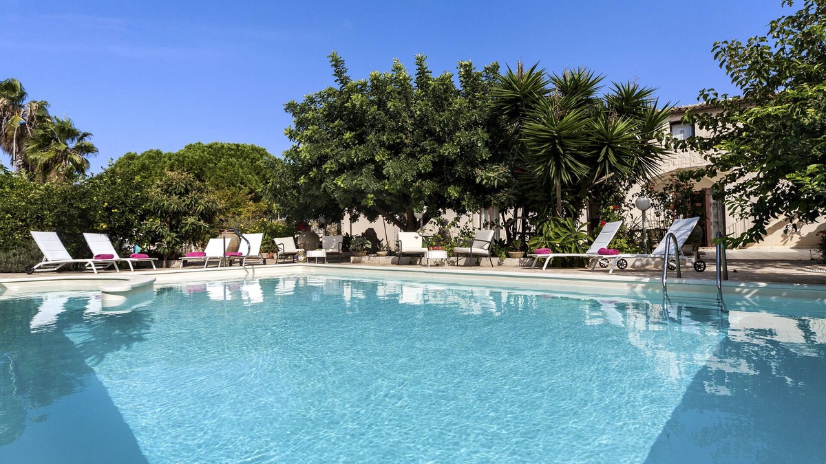 Cava dʼAliga Bed & Breakfast | B&B U Marchisi