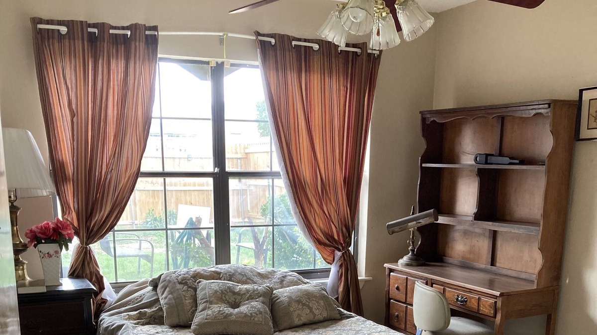 Wichita Falls House | B Cheerful in 3 bedr 1 ba with backyard and firepit