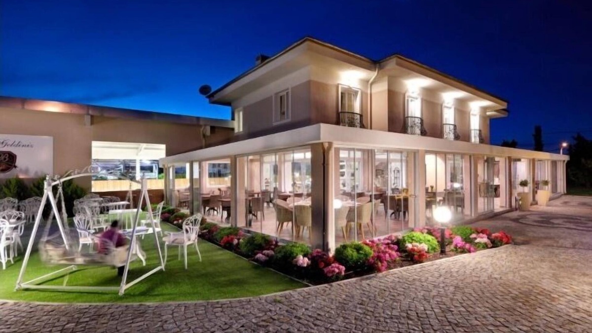 Narlidere Hotel | B.equine Range Hotel