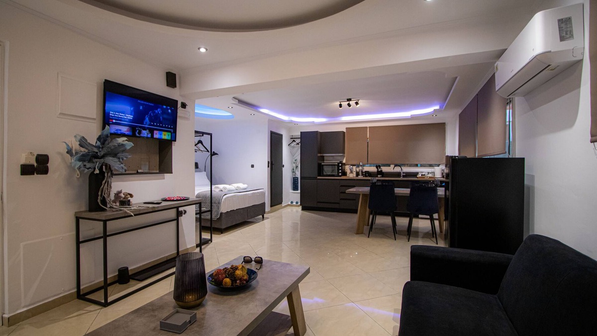 Koum Kapi Apartment | B l a c k S u i t e