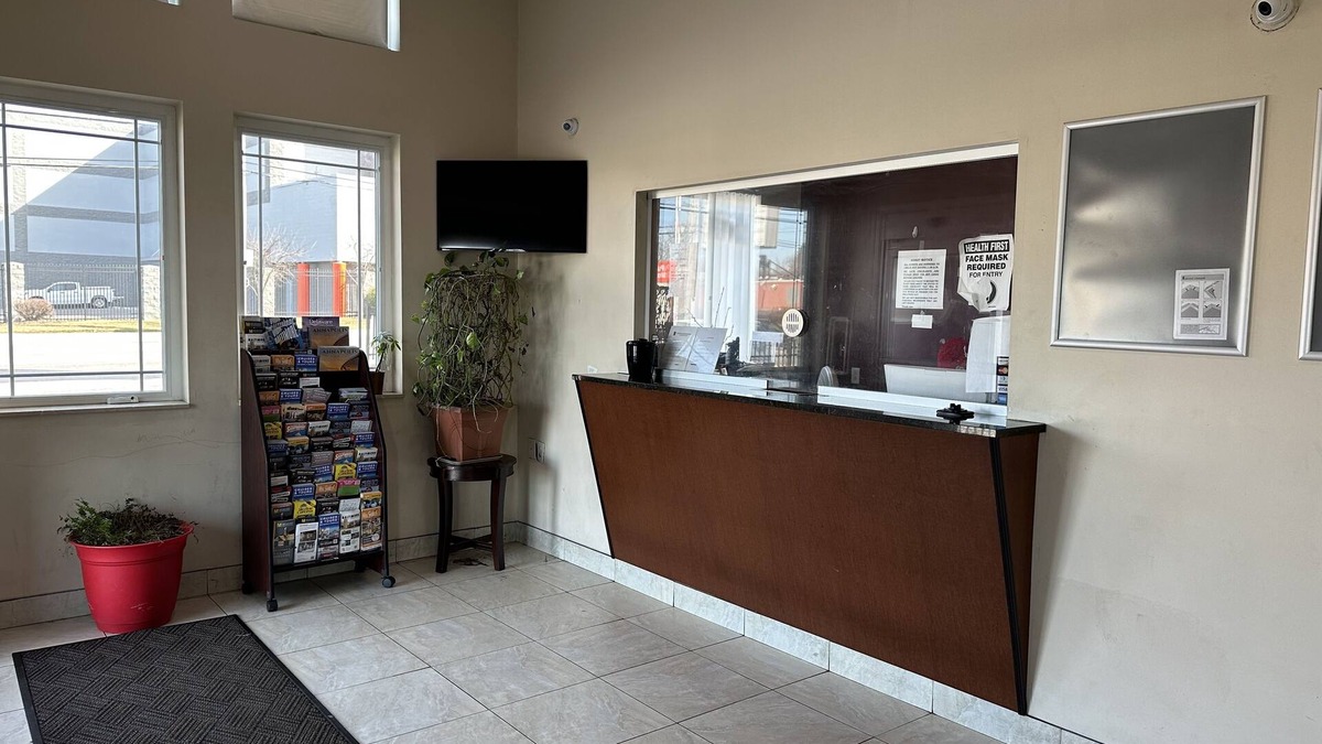 Reisterstown Station Hotel | B'more Inn