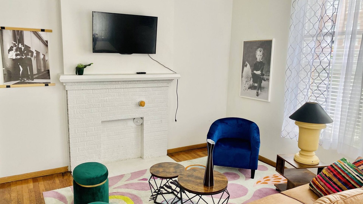 Italian Village Apartment | B very cozy boutique in the center of Short North, next to Convention center