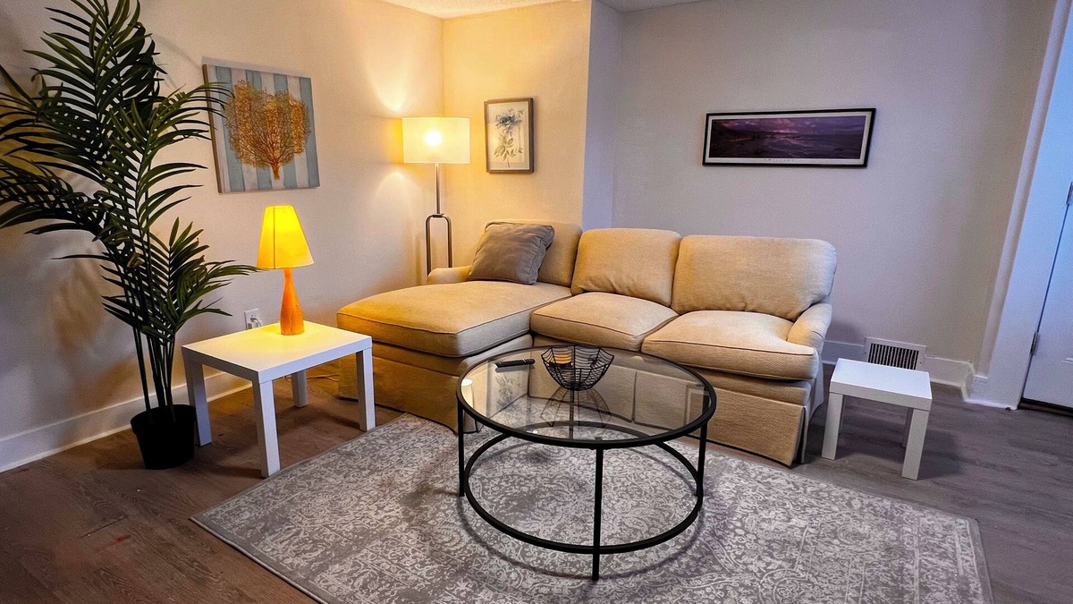The Hill Apartment | B1- Walk to YALE Hospital 3